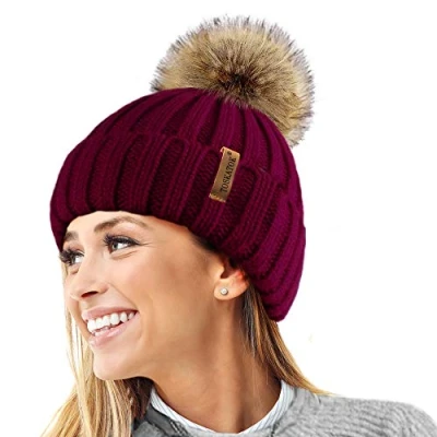 Afbeelding van TOSKATOK® Warme wintermuts van breiwol met afneembare pompon imitatiebont, Bourgondië