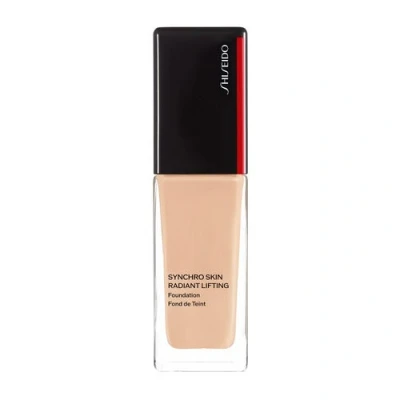 Afbeelding van Shiseido Synchro Skin Radiant Lifting Foundation 220 Linen