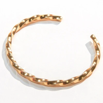 Afbeelding van Laura Ferini Dames Armband Donella Goud Goudkleurige Gedraaide Bangle 18K Geelgoud Verguld Sieraad Accessoires Sieraden Armbandje