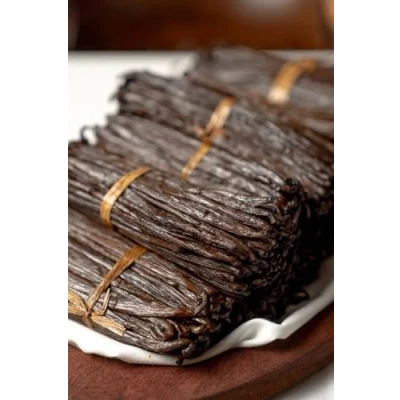 Image de 10 gousses de Vanille noire Madagascar 14 à 18 cm qualité bourbon gourmet