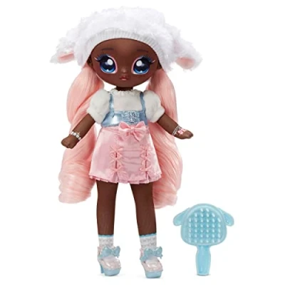 Afbeelding van Na Surprise Teens modepop om te verzamelen 27,94 cm grote stoffen pop geïnspireerd op schapen met roze haar Lila Lamb