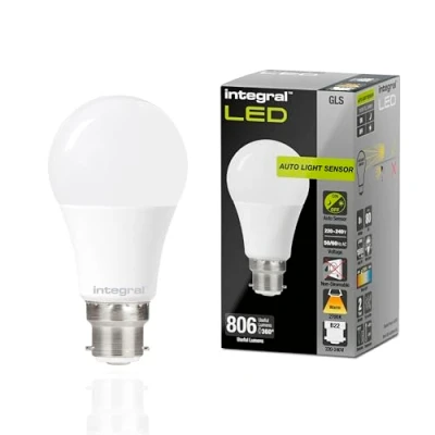 Afbeelding van Integral 2PK GLS B22 LED lamp, niet dimbaar, dubbele schemersensor, warm wit, 2700 K, 806 lm, 8 W (komt overeen met 60 W), laag verbruik en ideaal voor buiten