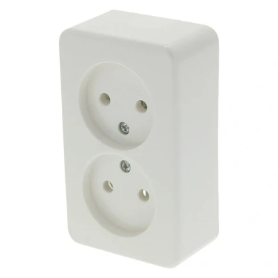 Afbeelding van Berker contactdoos opbouw 2 voudig polarwit 54.026.49