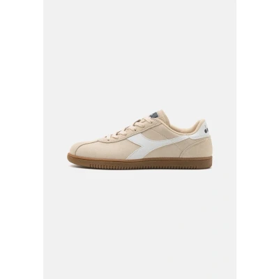 Afbeelding van Diadora Tokyo Unisex Sneakers laag, Maat: 38, Parchment Veloursleer