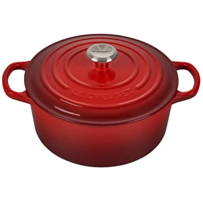 Image de Le Creuset Cocotte Signature en Fonte Émaillée avec Couvercle, Ø 22 cm, Ronde, 3.3 L, 3.932 kg, Cerise, 21177220602430