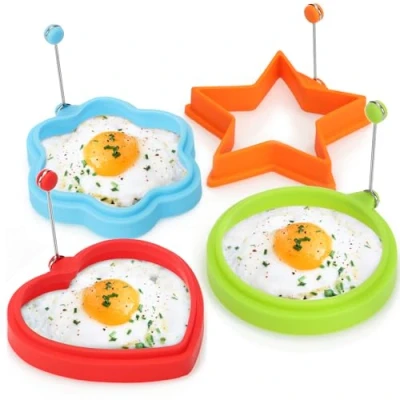 Afbeelding van COM FOUR® 4 x omeletvorm cirkel, bloem, ster en hart voor gebakken eieren pannenkoeken, siliconen vorm met thermische beschermgreep pan (04 stuks mix kleurrijk)