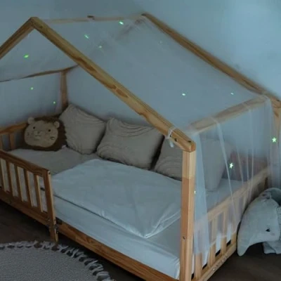 Afbeelding van lilimaus bedhemel met lichtgevende sterren Decoratieve Cadeau voor meisjes en jongens Gordijnen kinderbedden 90 x 200 cm 120 Lichtsterren slaapkamer