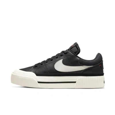 Afbeelding van Nike Court Legacy Lift Sneakers Dames