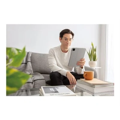 Image de Logitech Combo Touch Clavier et étui avec trackpad rétroéclairé Apple Smart connector QWERTY Espagnol sable pour 11 inch iPad Pro (1ère génération, 2e 3ème génération)
