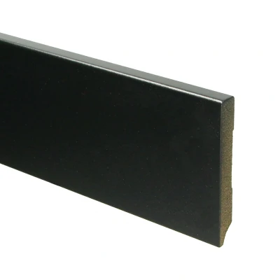 Afbeelding van PVC MDF Moderne plint 90x15 Zwart voorgelakt RAL 9005 Vloer Lab21