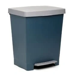 Afbeelding van Tatay Cubik Keukenafvalbak, inhoud 23 l, intrekbaar pedaal, polypropyleen, BPA vrij, vuilniszak 30 l. Atlantisch blauw. Afmetingen 33,5 x 39 cm