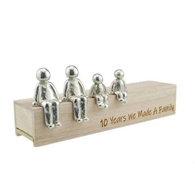 Afbeelding van 10 jaar hebben we een familie gemaakt 100% Tin Ornament kies uw combinatie voor 10e