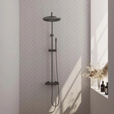 Afbeelding van Brauer gunmetal Edition Regendoucheset opbouw hoofddouche 30cm glijstang handdouche staaf 1 stand gladde knoppen PVD geborsteld