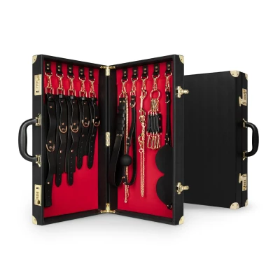 Afbeelding van Bedroom Fantasies Bondage Koffer 13 Stuks Rundleer