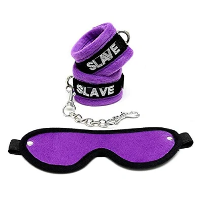 Afbeelding van Rimba Bondage Play Soft set blinddoek en handboeien SLAVE zwart/paars