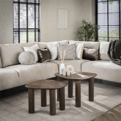 Afbeelding van Hoyz Collection Salontafel Driehoekig Maya Teak Rust Brown Set van 2