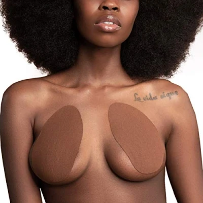Afbeelding van Bye Bra Borstlift Pads, Plak BH + Satijnen nippel cover, Donker Bruin Cupmaat D, E, F
