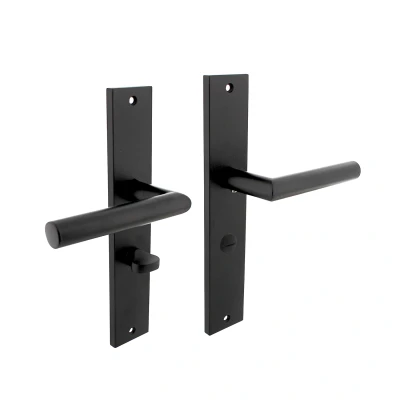 Afbeelding van Intersteel Deurkruk Bastian op schild 245x45 mm WC63/8 mat zwart