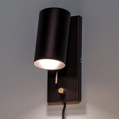 Afbeelding van Dimbare wandlamp Carrie met kabel en stekker
