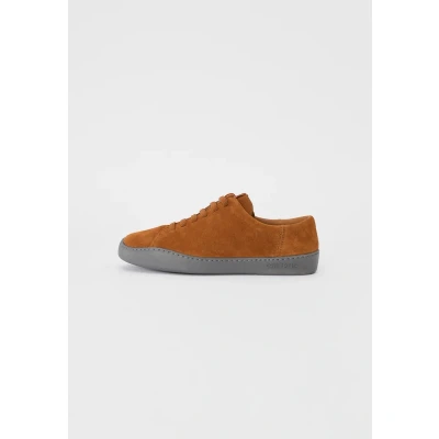 Afbeelding van Camper PEU Touring Sportieve veterschoenen, Heren, Maat: 40, Rug igar/touring ry oque Veloursleer