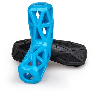 Afbeelding van Vadigran Speelgoed Hond TPR blueberry Fun Ster 13Cm met geur. Snack dispenser DRIJVEND. Opgevuld vb pindakaas kan je deze efkes in de diepvriezer steken