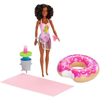 Afbeelding van Barbie Mobilier GHT21 Dagset, zwembad, bruine pop, badpak, donut zwemring en accessoires, speelgoed voor kinderen