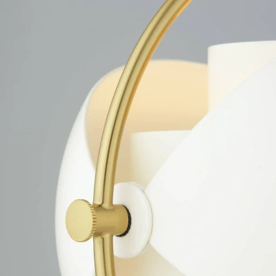 Afbeelding van Gubi Lite tafellamp, hoogte 50 cm, messing/wit