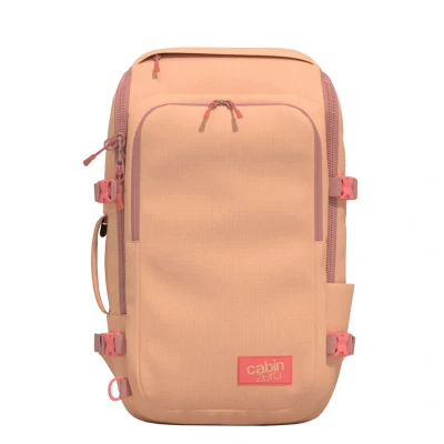Afbeelding van CabinZero Adventure Pro 32L Cabin Backpack sunny day