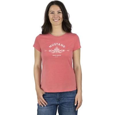 Afbeelding van Mustang Dames T shirt Alexia C Logo slim fit Rood S ronde hals Volwassenen Basic met korte mouwen en gemaakt van 100% katoen