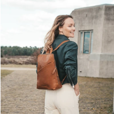 Afbeelding van The Chesterfield Brand Leren Rugzak Cognac Amanda
