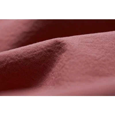 Afbeelding van L1NK STUDIO Lisa Bedlaken, 135/150 cm (240 x 280 cm), 100% katoen, percal, aantal draden 200, smokey red