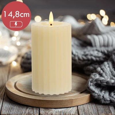 Afbeelding van LED ribbel kaars creme voor binnen met vlam effect 7,5 x 14,8cm