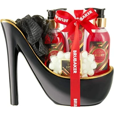 Afbeelding van BRUBAKER Cosmetics Luxe Aardbeien en Kokosmelk Beautyset Cadeautip Vrouw Cadeau Idee 5 delige Bad Cadeauset in Keramische Pump Zwart Goud Moederdag cadeautje