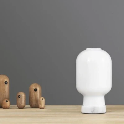 Afbeelding van Normann Copenhagen Amp Table Lamp tafellamp wit