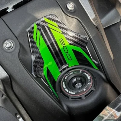Afbeelding van Resin Bike Motorfietssticker compatibel met Kawasaki Z900 2023 2024. Bescherming van de sleutelzone tegen stoten en schaafwonden. 3D sticker kunsthars, gemaakt in Italië