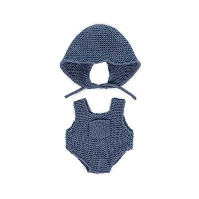Afbeelding van ML Poppen: KRUIPPAKJE GEBREID blauw voor jongen 21cm, eco en gerecycleerd, 2 delig, met mutsje, op kleerhanger, 3+