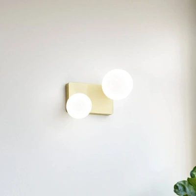Afbeelding van Ideal Lux Penta plafondlamp, 2 lamps, goudkleurig, opaalglas