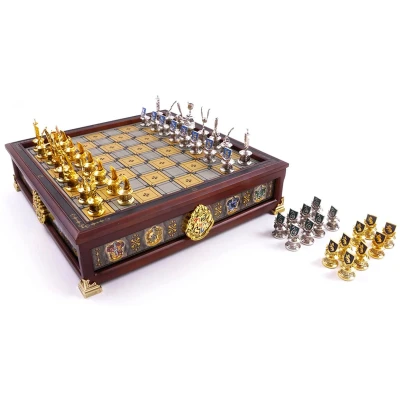Afbeelding van The Noble Collection Harry Potter Hogwarts schaakspel collectie
