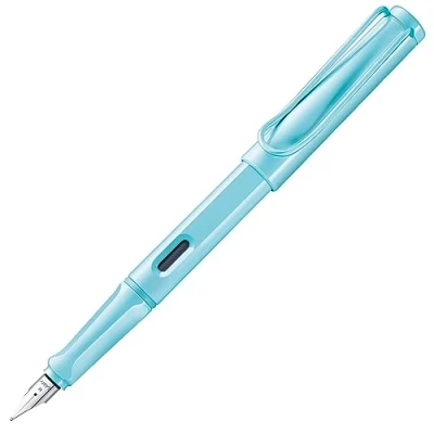 Afbeelding van Lamy safari aquasky Vulpen met ergonomische handgreep en gepolijste stalen veer in maat EF robuust kunststof ASA T 10 blauw patroon rechtshandig