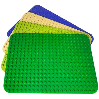 Afbeelding van Apostrophe Games Grondplaten voor grote bouwblokken compatibel met alle merken (4 stuks, groen, lichtgroen, geel, blauw)