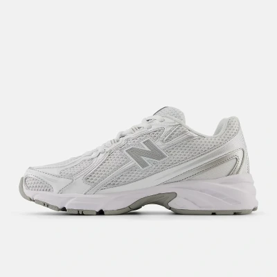 Afbeelding van New Balance dames 740 sneaker van mesh met metallic finish in de kleur Wit, maat: 41,5