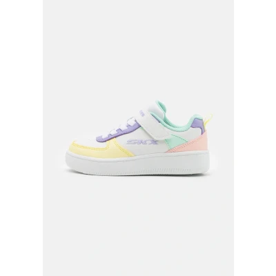 Afbeelding van Skechers Sport Court 92 Sneakers wit Synthetisch Dames Maat 39