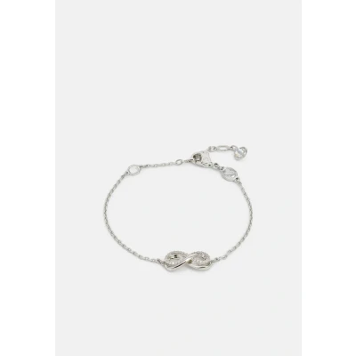 Afbeelding van Swarovski dames Hyperbola armband met kristal M in de kleur Zilver