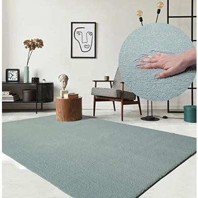 Afbeelding van The carpet Relax Modern tapijt met korte en pluizige pool, antislip onderkant, wasbaar tot 30 C, superzacht, bontlook, blauw, 120 x 160 cm