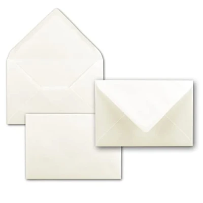 Afbeelding van 100 enveloppen in crème DIN B6 125 x 185 mm 120 g/m² groter dan formaat voor bijzonder dikke vouwkaarten nat lijmen ideaal Kerstmis en uitnodigingen