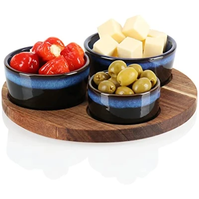 Afbeelding van 4 delige serveerset kommenset met houten plank voor het serveren van tapas, mezze of antipasti 3 schaaltjes in maten dienblad acaciahout (4 delig, blauw)