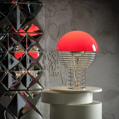 Afbeelding van VERPAN Wire Kleine tafellamp, rood