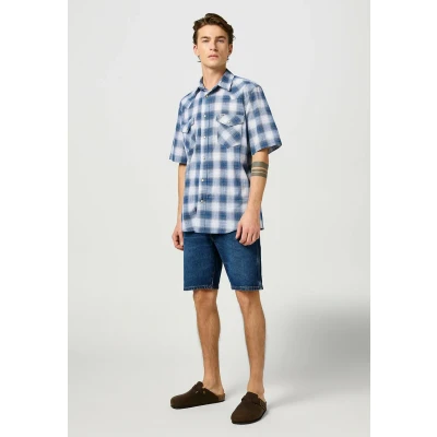 Afbeelding van WRANGLER TEXAS SHORTS MEADOW HAZE REGULAR DENIM SHORT HEREN