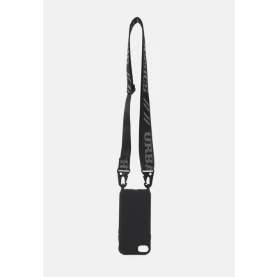 Afbeelding van Urban Classics Phonecase WITH LOGO Strap I Phone 6/7/8 Unisex Telefoonhoesje, Heren, Maat: One Size, Black
