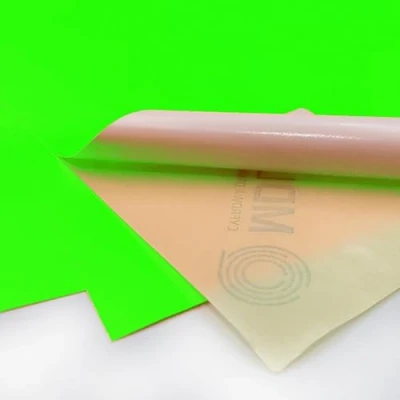 Afbeelding van MD Labels 50 stuks universele zelfklevende etiketten DIN A4 Bedrukte in neongroen Schrijfpapieren 210 x 297 mm